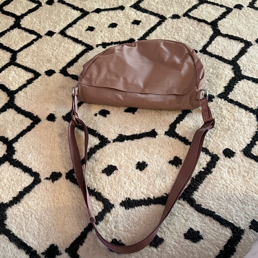 Lululemon Athletica Dusty Pink Shoulder Bag - Picture 5 of 5